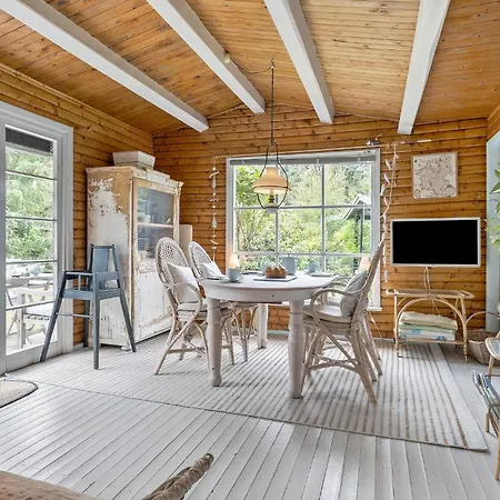 Holiday home Stunning In Nykobing Sj With Kitchen